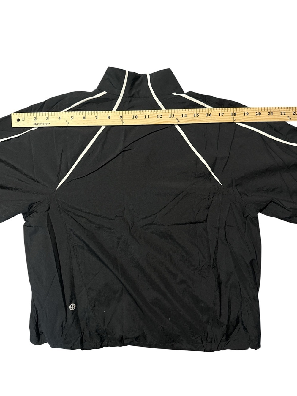 Lululemon License to Train Lightweight Jacket, NWT, Black & White - Picture 14 of 14